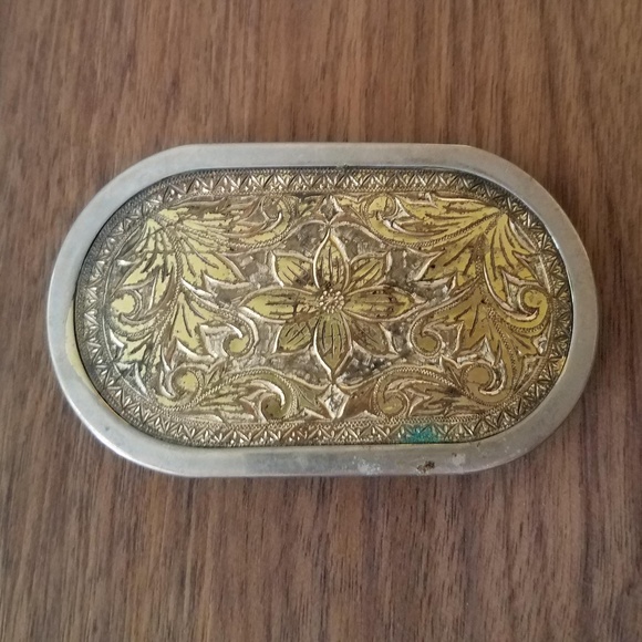 Other - Vintage Floral Engraved Belt Buckle